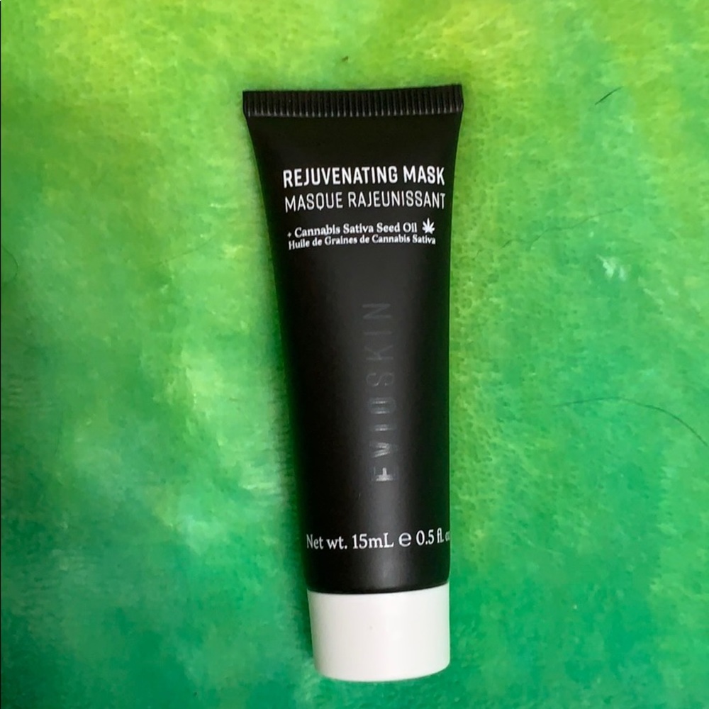 Rejuvenating face mask
